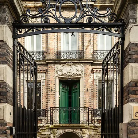 Hotell Le Saint-Ouen (Seine-Saint-Denis)